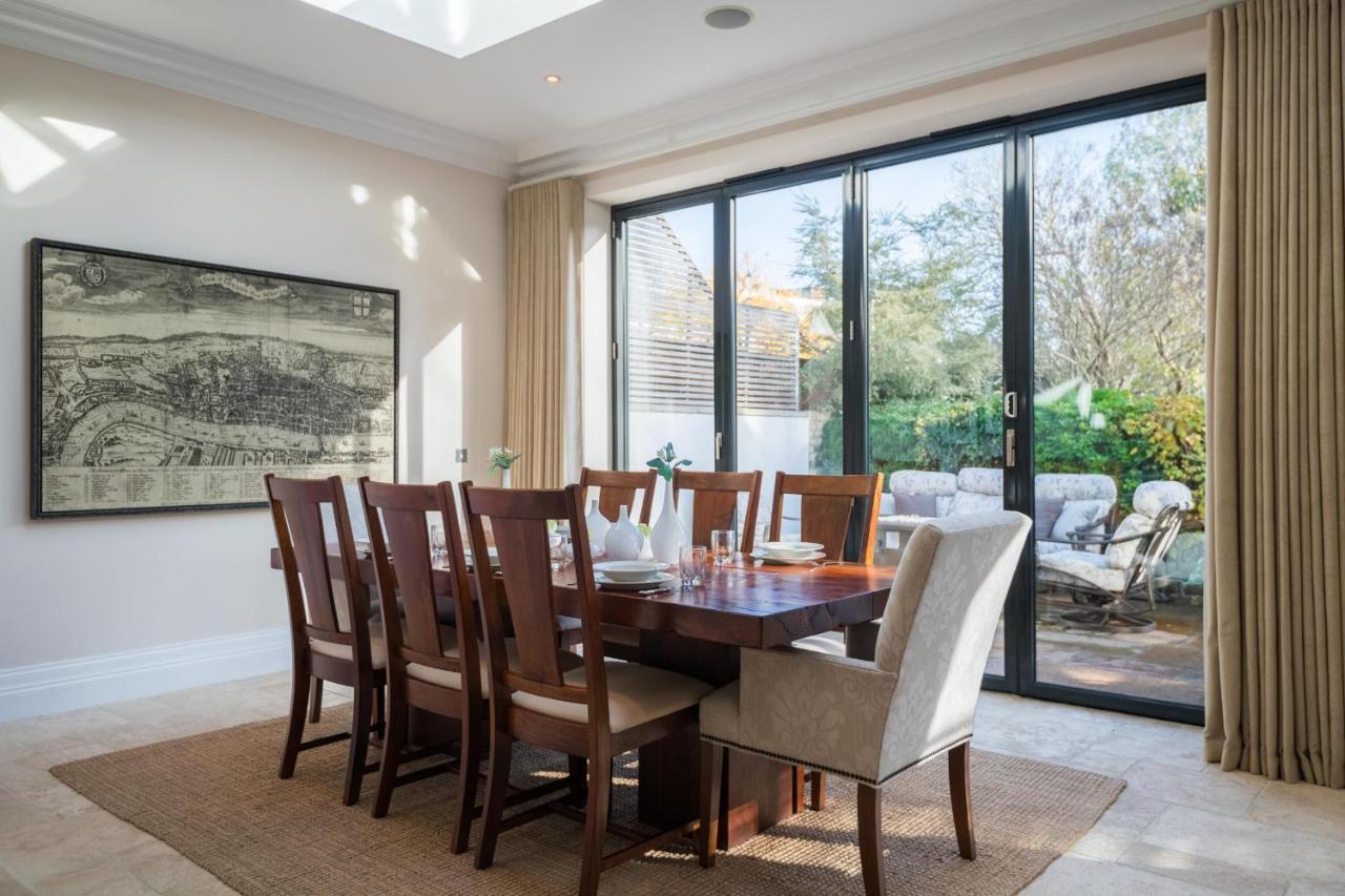 Breathtaking Putney Home With Gorgeous Garden Richmond  Exteriör bild