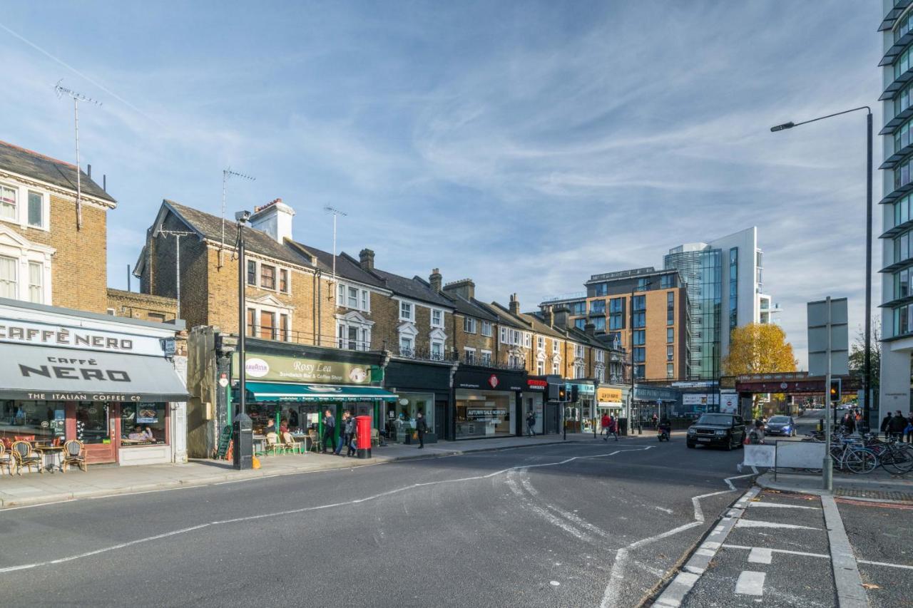Breathtaking Putney Home With Gorgeous Garden Richmond  Exteriör bild