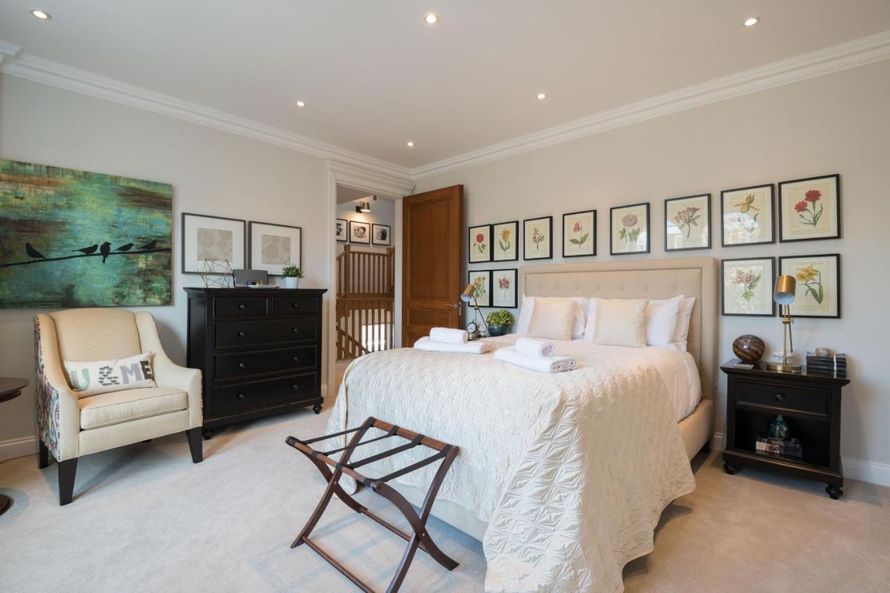 Breathtaking Putney Home With Gorgeous Garden Richmond  Exteriör bild