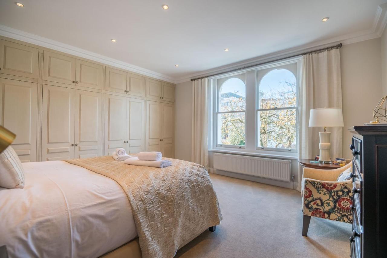 Breathtaking Putney Home With Gorgeous Garden Richmond  Exteriör bild